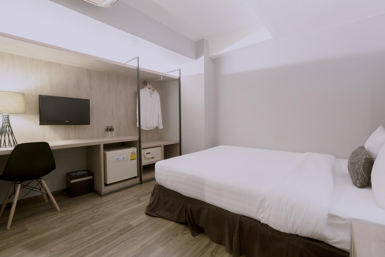 Maxim's Hotel 3*