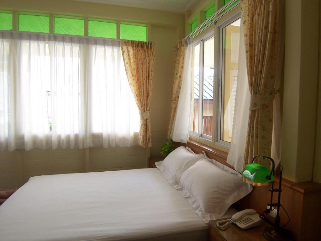 Hostal Baan Dinso *