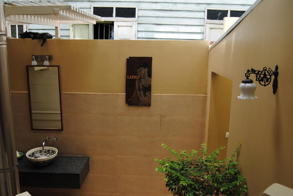 Baan Dinso Hostal