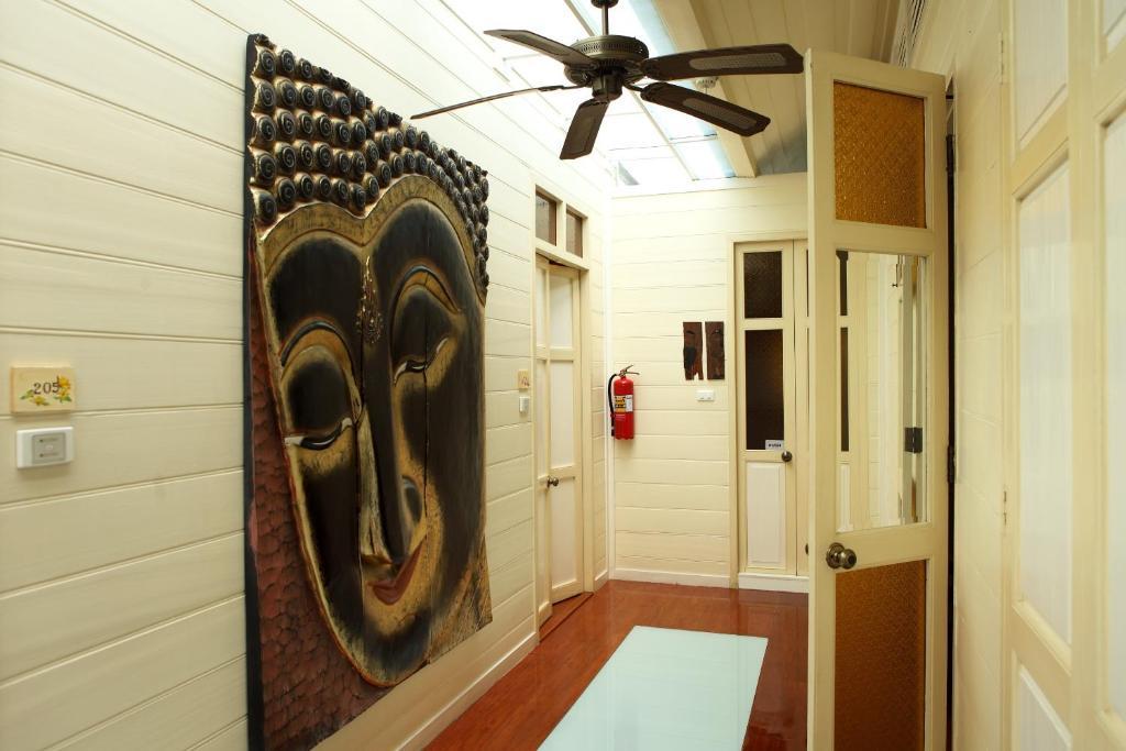 Hostal Baan Dinso Bangkok