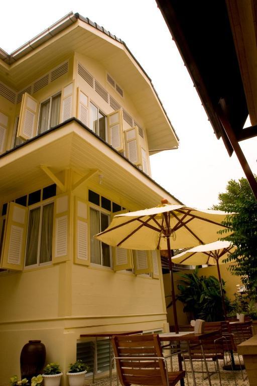 Hostal Baan Dinso *
