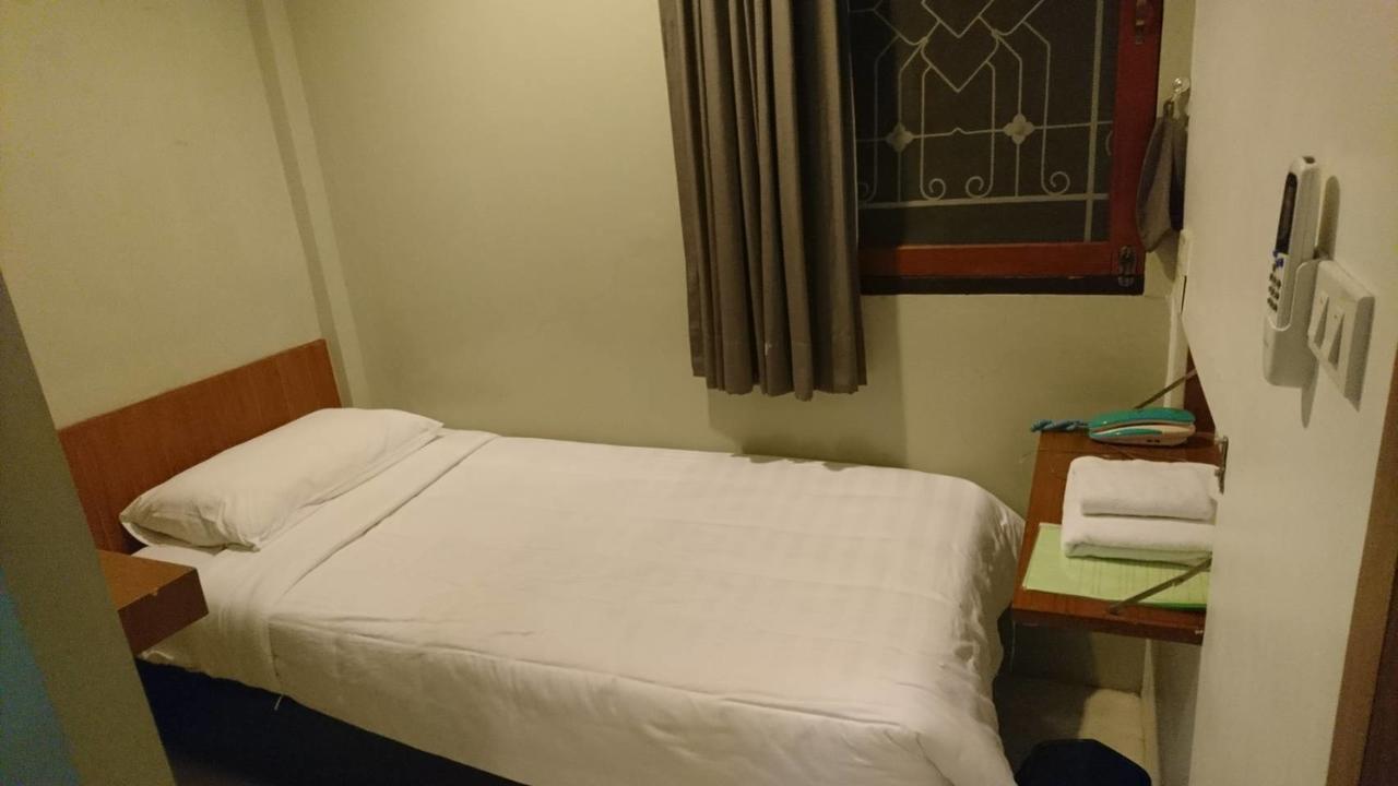 At One Hualampong Hotel Bangkok