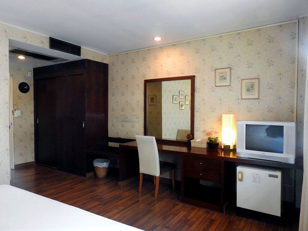 G Boutique Silom Khách sạn