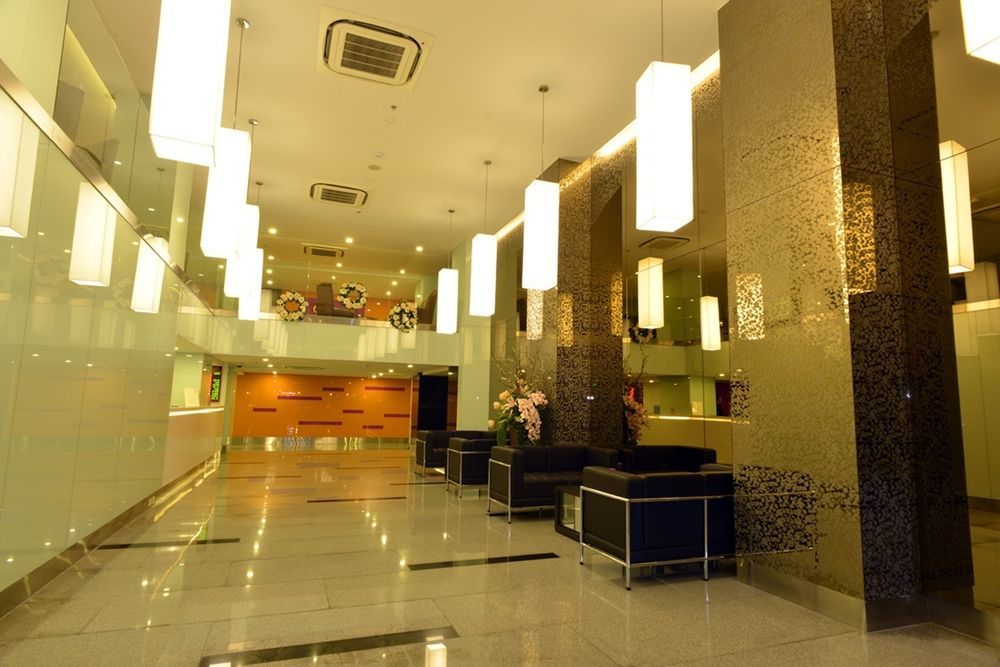 Royal 4*