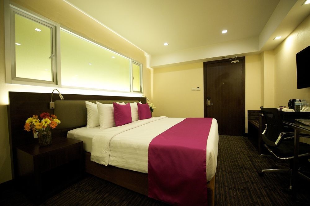 Royal Hotel