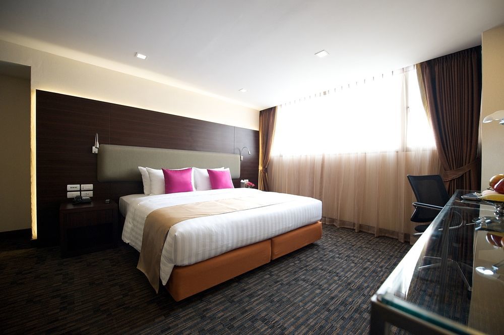 Royal 4* Bangkok