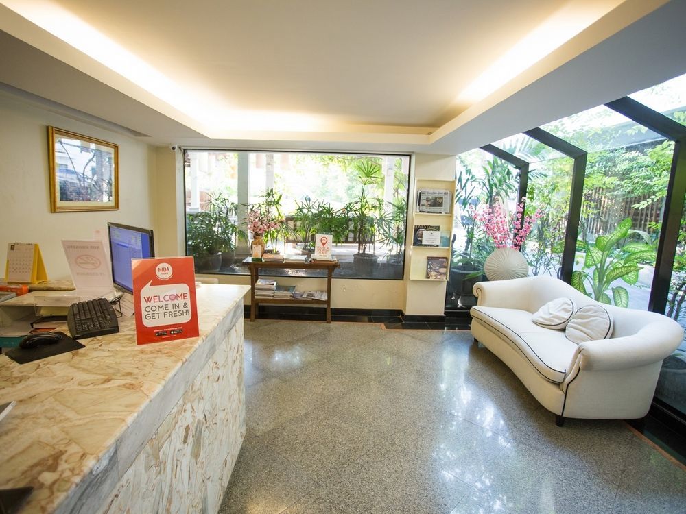 Nida Rajchathewi 588 Royal Grand 3* Bangkok