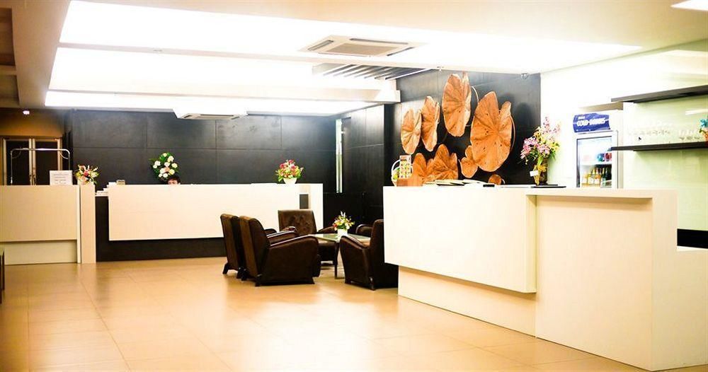 H-residence Hotel 3*