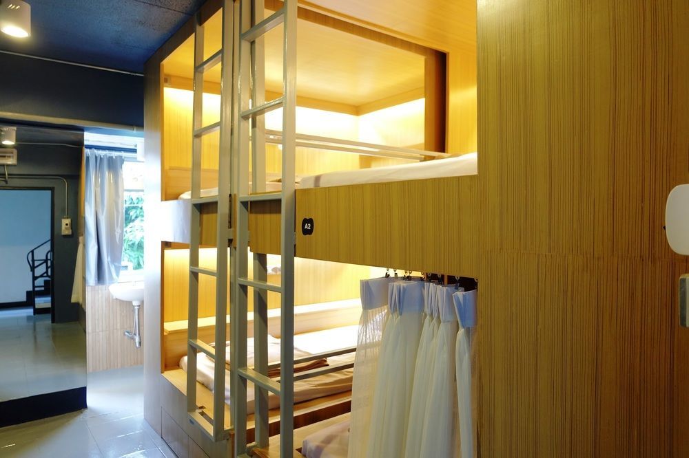 Hoot & Ratchada Bangkok