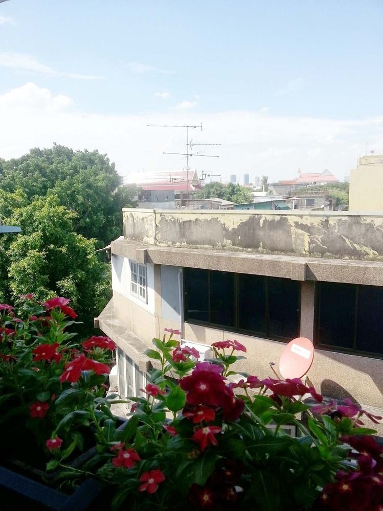Ploy Hostel Bangkok