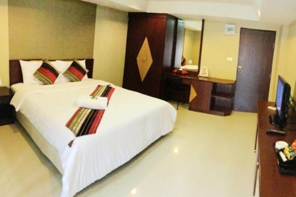 Khách sạn hẻo lánh Grannylla Charoenkrung