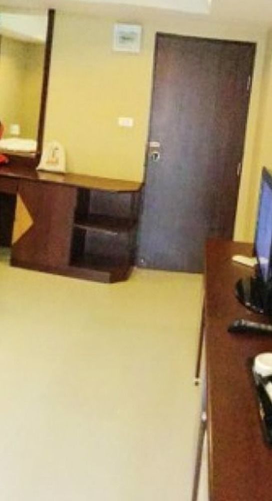 Khách sạn hẻo lánh Grannylla Charoenkrung 3*