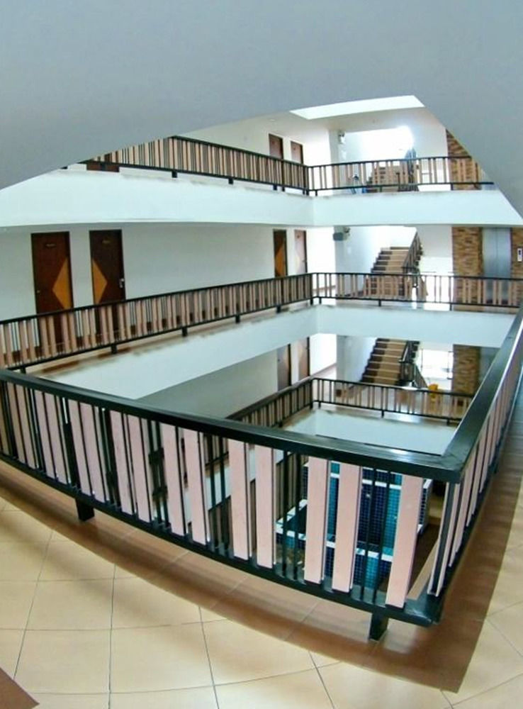 Khách sạn hẻo lánh Grannylla Charoenkrung 3*