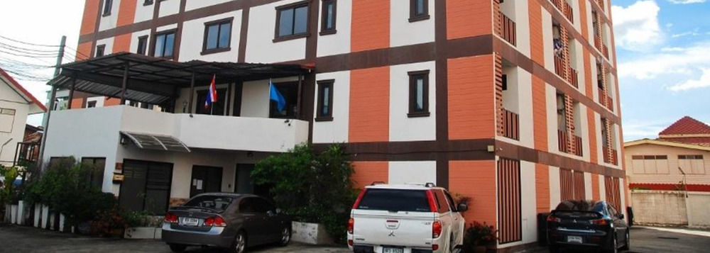 Khách sạn hẻo lánh Grannylla Charoenkrung Bangkok