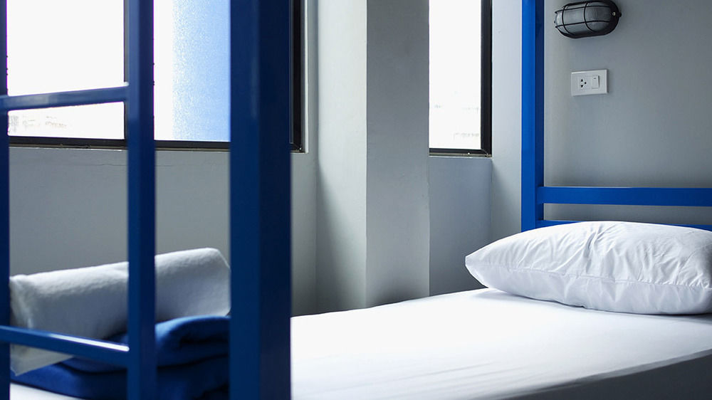 Loftel Station Hostal *