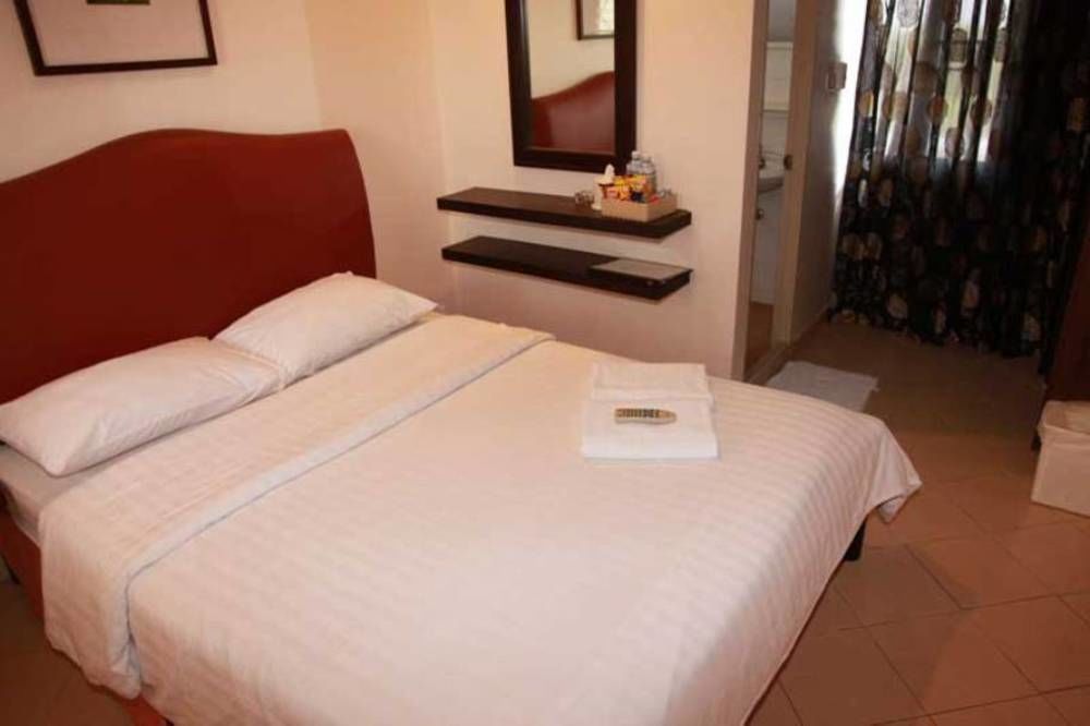Synsiri 5 Navamin 96 Hotell *