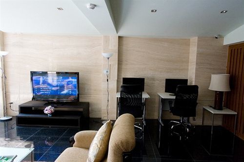 Ideal Pratunam 3*
