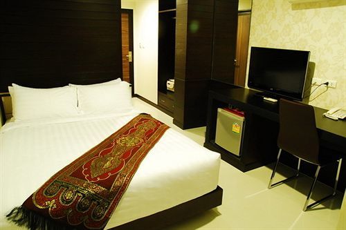 Ideal Pratunam Hotel 3*