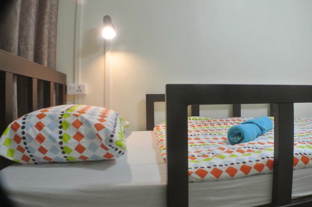 Hostel Bed Dee Time *