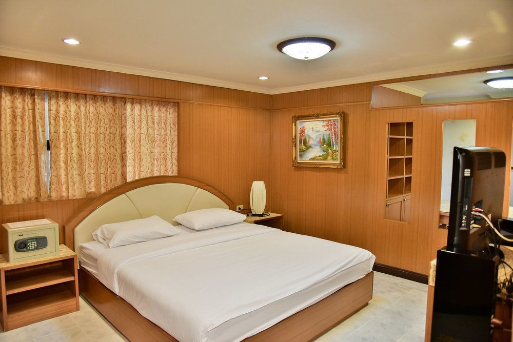 Hotel The Kaze 34 And Serviced Bangkok