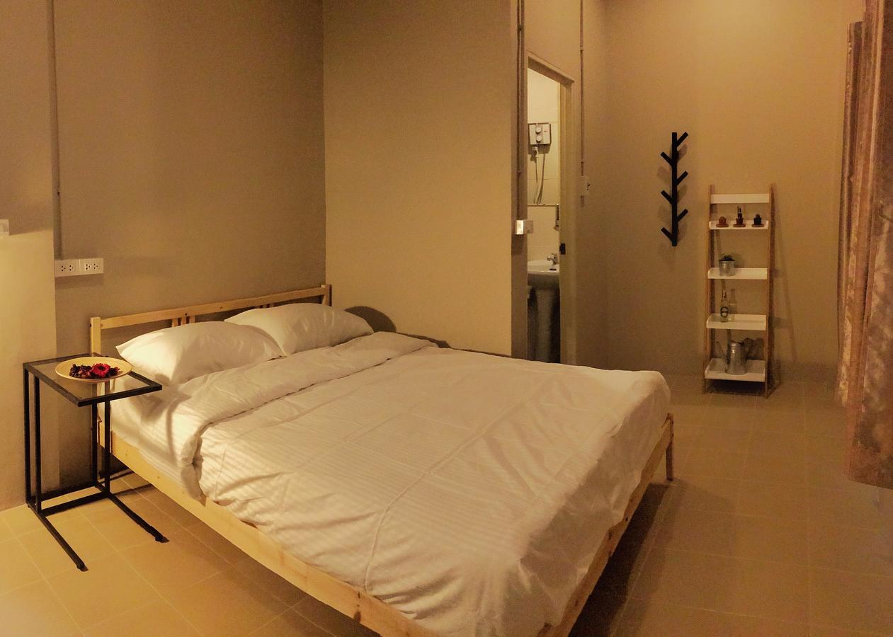 Bed & Breakfast Wanmai Herb Garden Bangkok