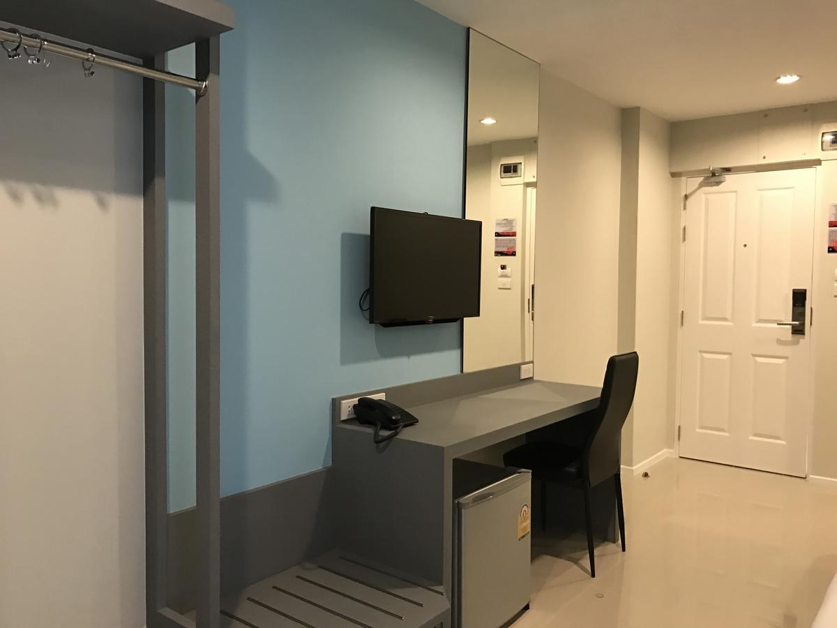 Zircon Hotel