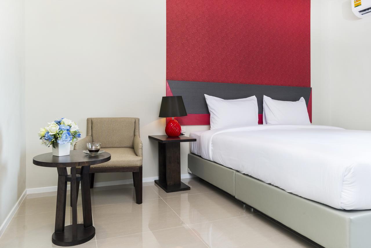 Zircon Hotel