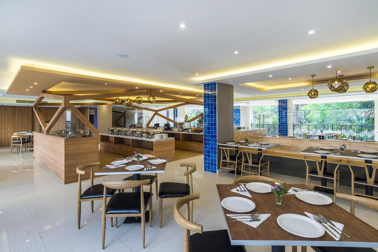 Zircon Hotel