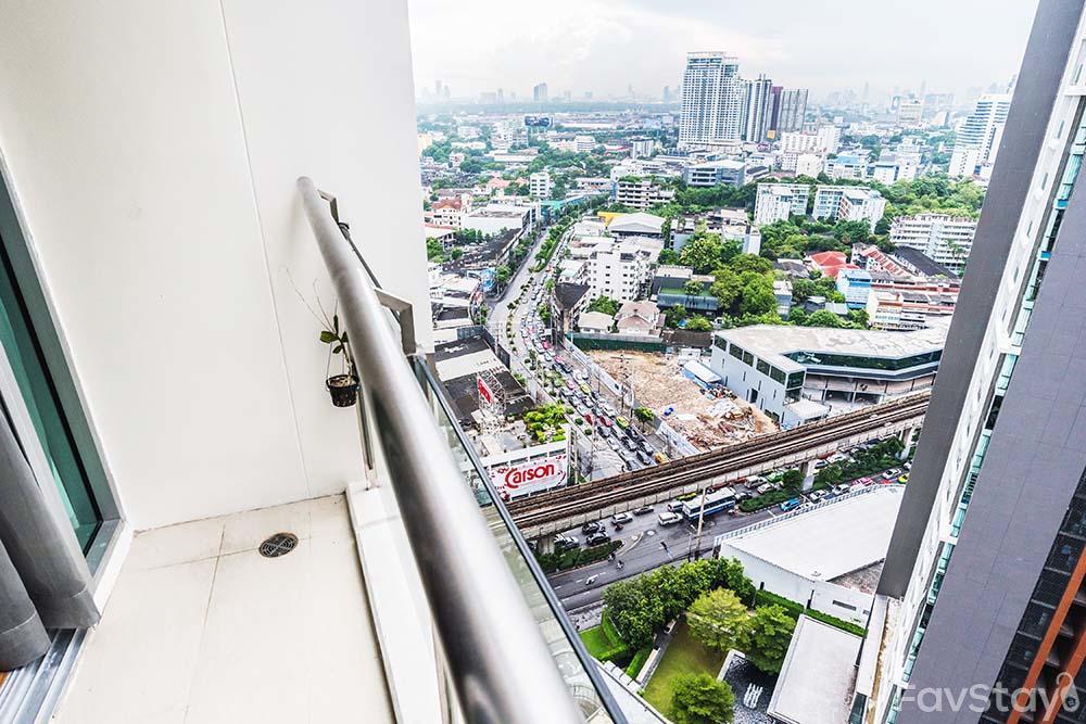 Sky Walk Apartment *