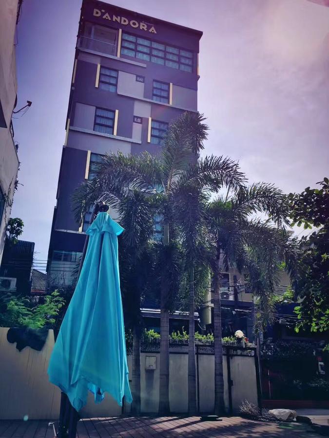 Kapselhotel Lazy Blue House 2*