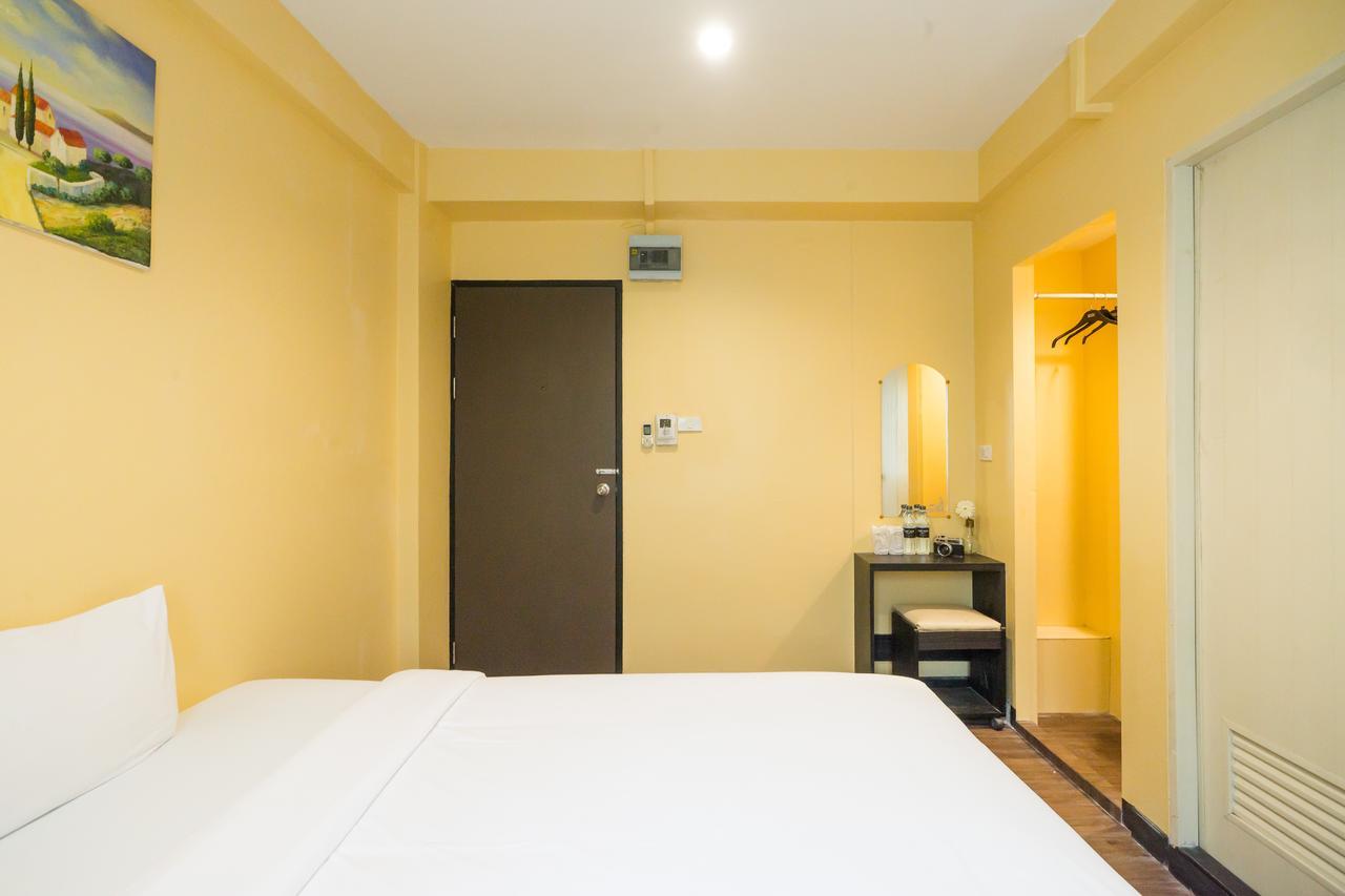 Hotel The Corner Ratchada Bangkok