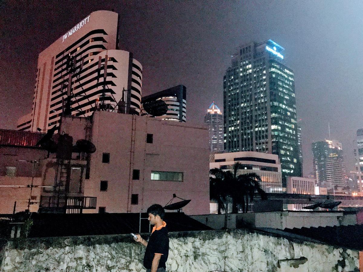 Omar Thai Hostel *
