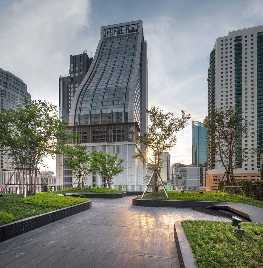 Edge Sukhumvit 23 *