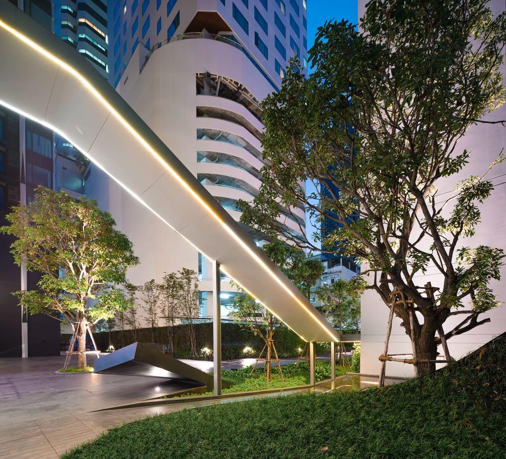 Edge Sukhumvit 23 Apartment *