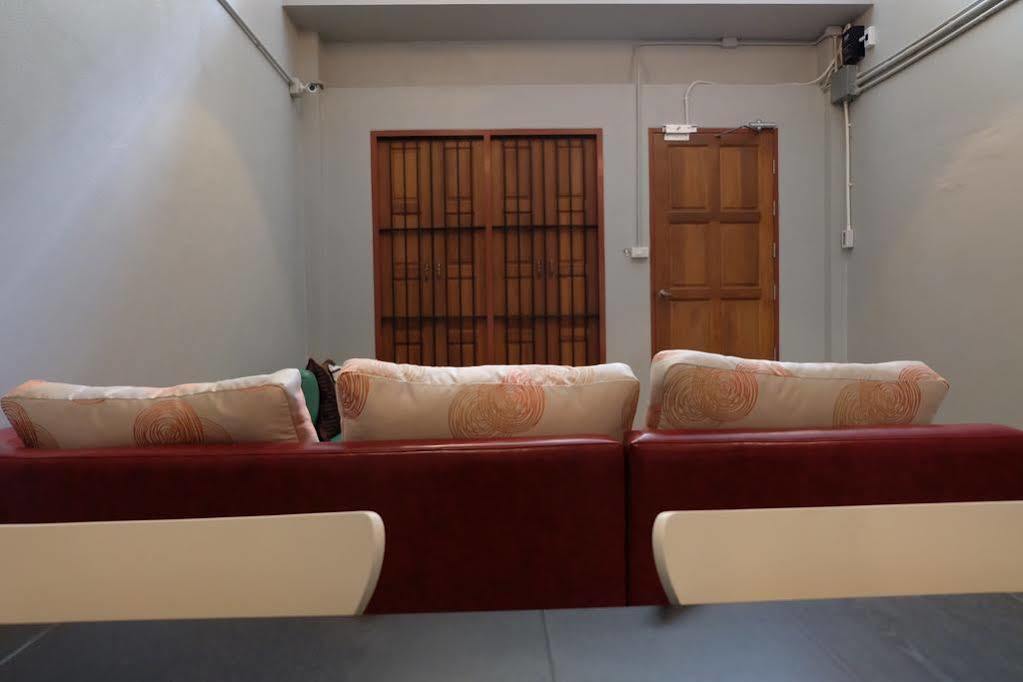 Hostel Petit *