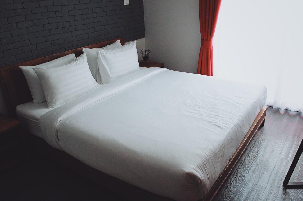 Henry's & Gastropub Hotel 3*