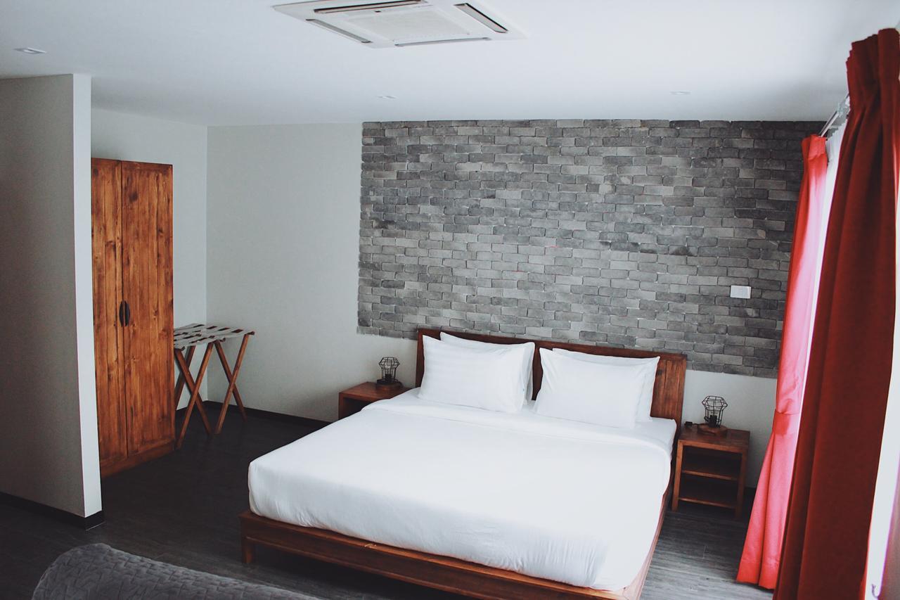 Hotel Henry's & Gastropub