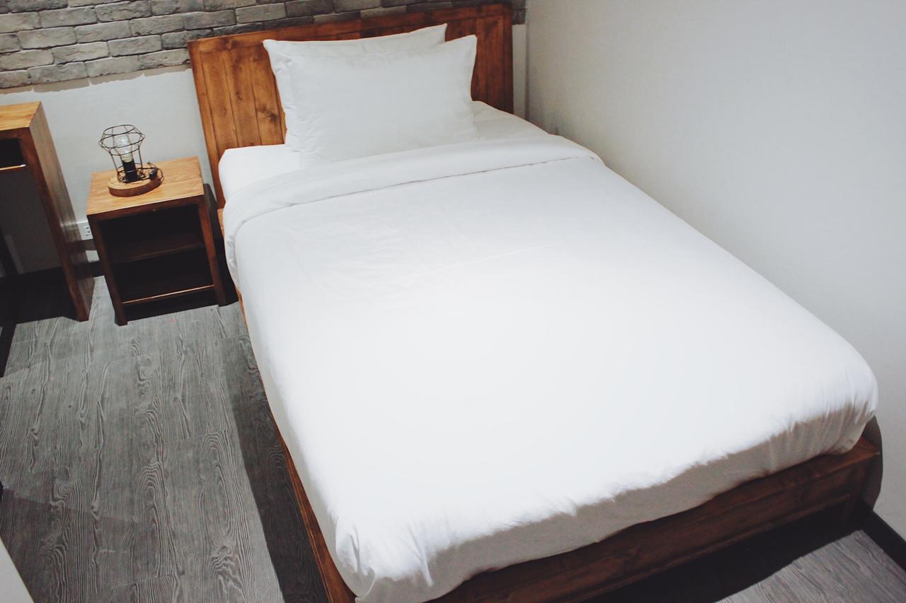 Henry's & Gastropub Hotel Bangkok