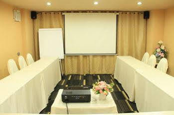 Yellow Ribbon Hills, Boutique 3* Bangkok