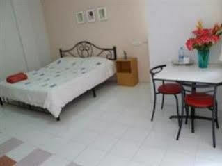 Thanapa Mansion Guest house