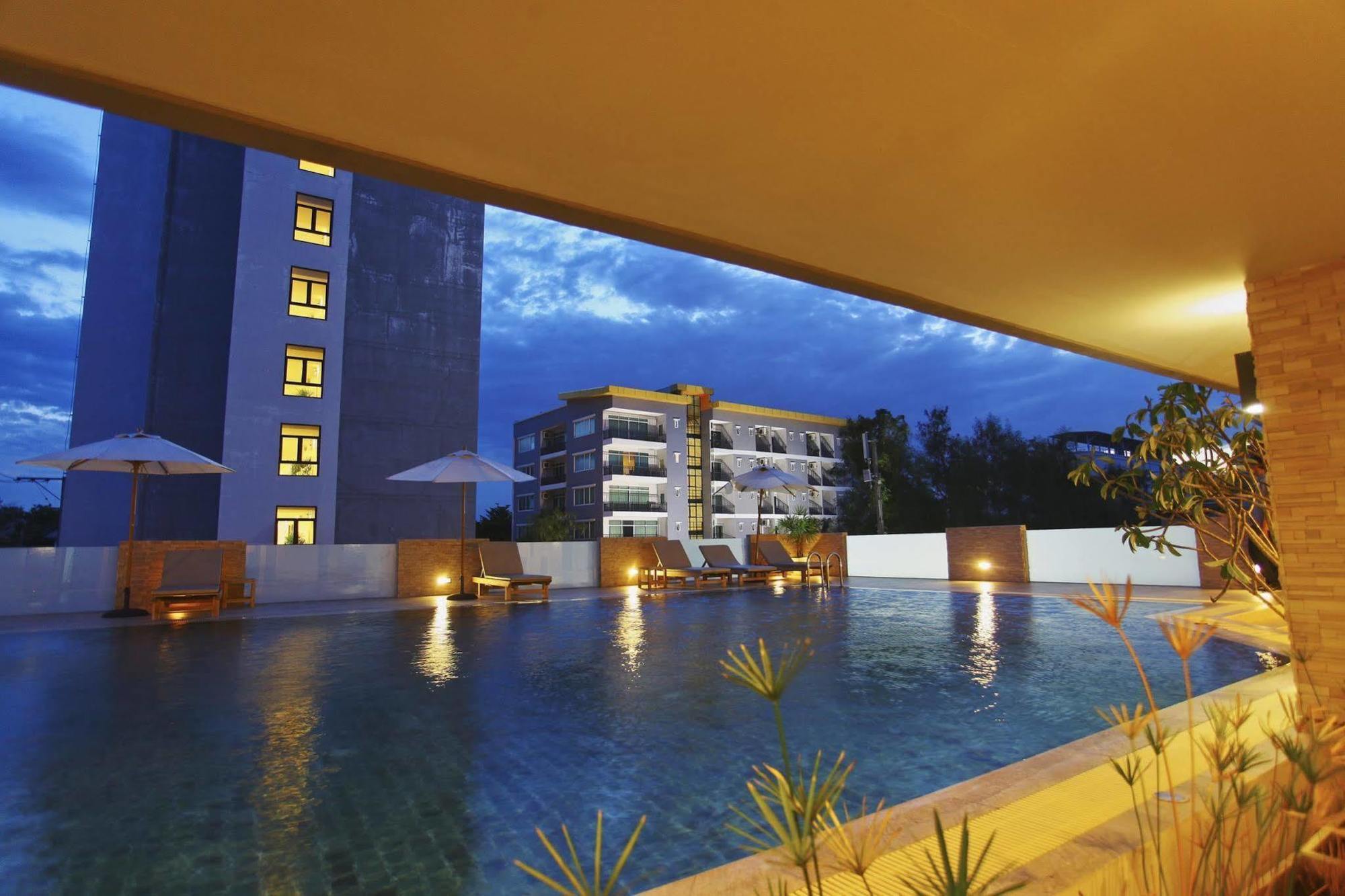 Hotell Leenova 5*