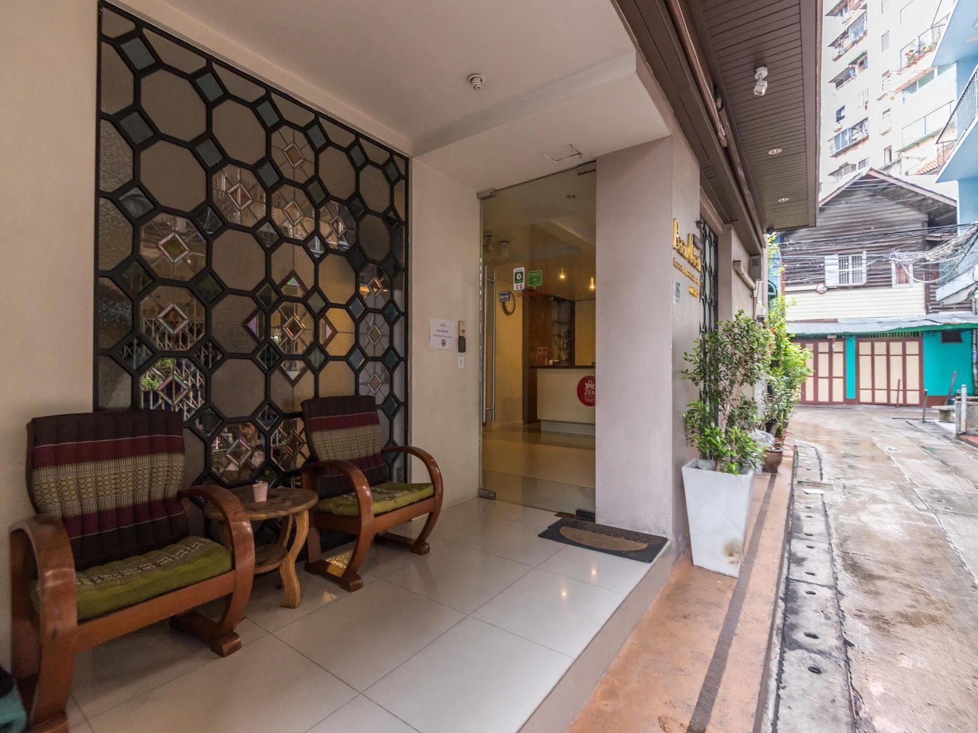 Oyo 307 Baan Udom Hotel