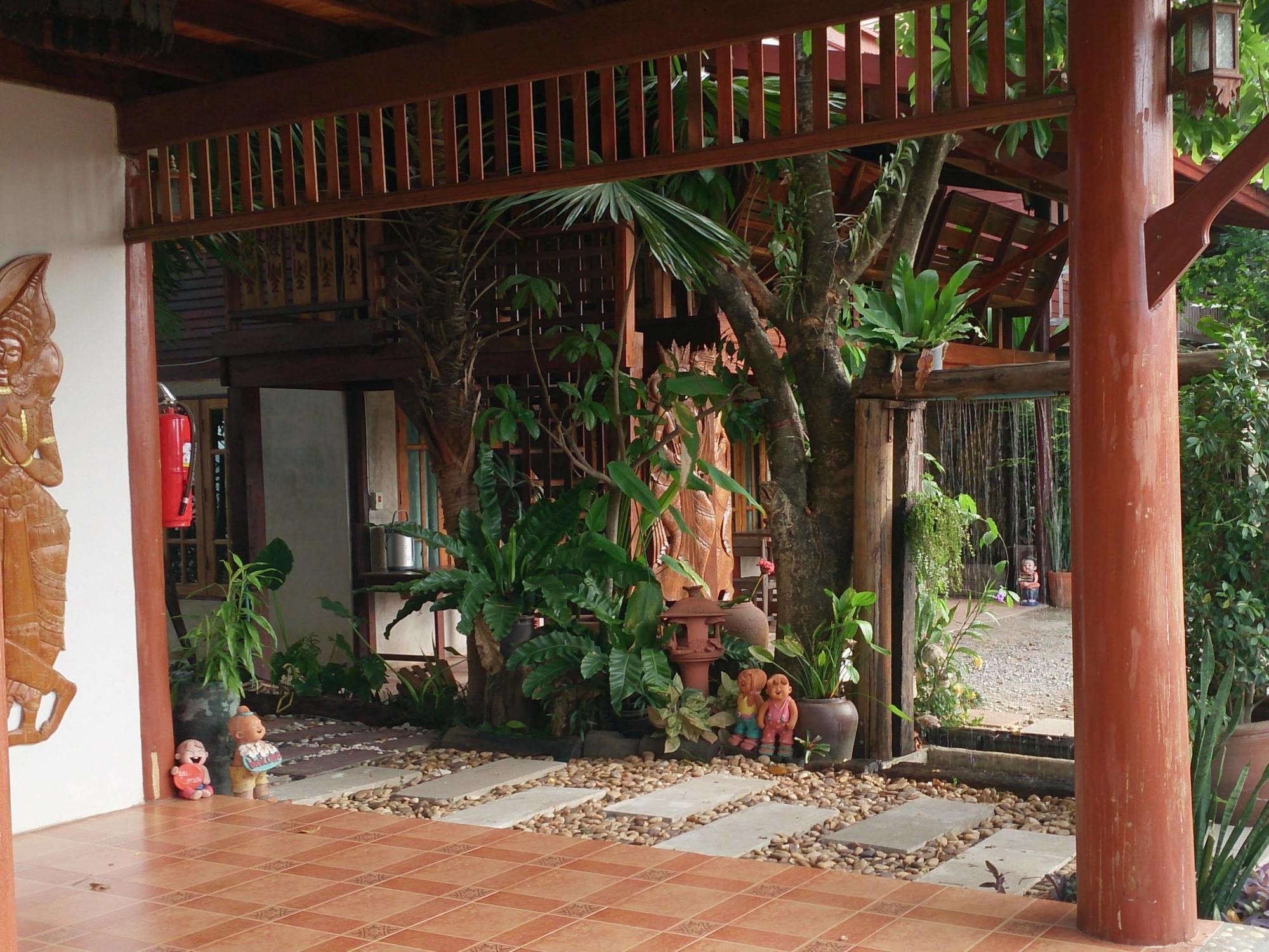 Resort Ruanthai And Bangkok
