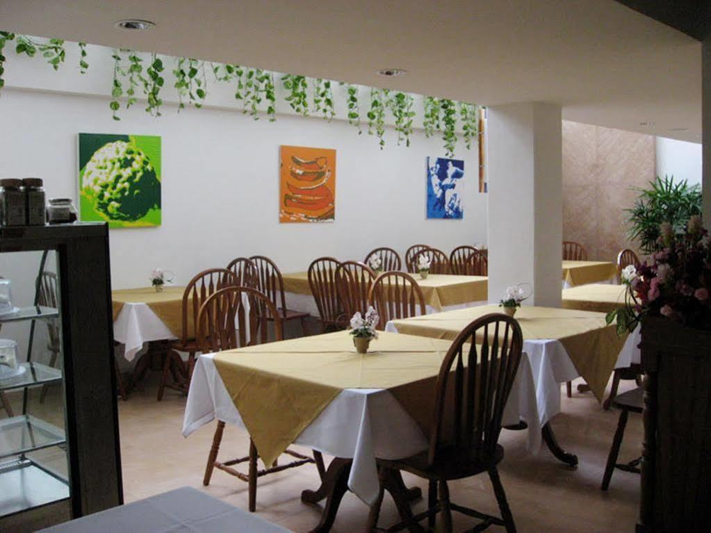 Hotel August Residencia 3*