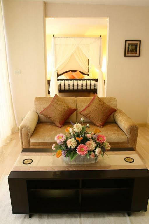 Hotel August Residencia 3*