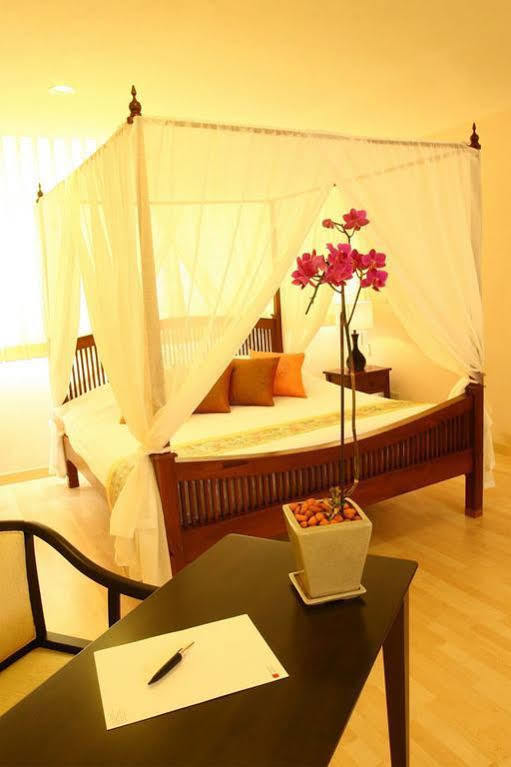 Hotel August Residencia Bangkok