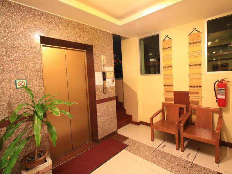 Hotel Sunflower Place 3*