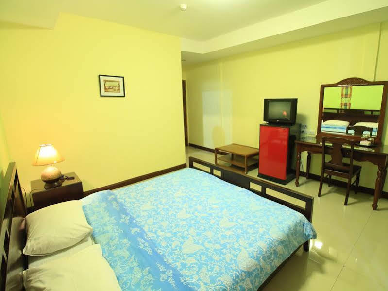 Sunflower Place 3* Bangkok