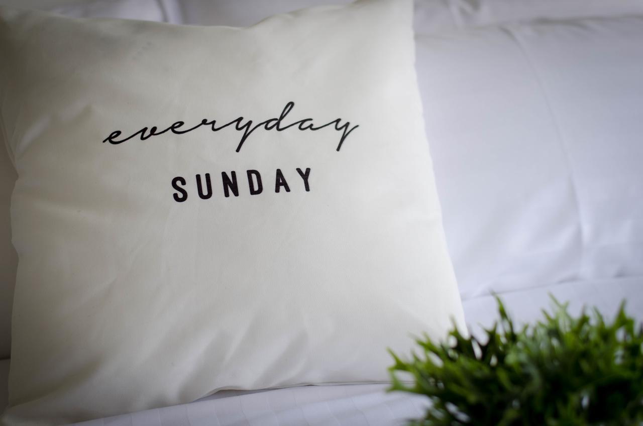 Hostel Everyday Sunday Social