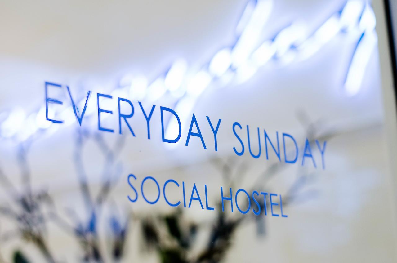 Hostel Everyday Sunday Social *